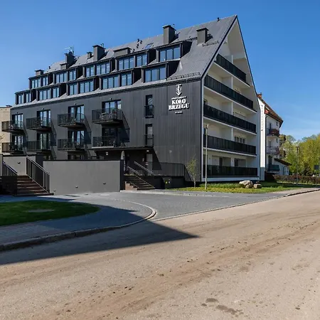 アパートホテル Podczele Seashore & Jacuzzi With Parking By Renters コウォブジェク