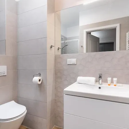 Podczele Seashore & Jacuzzi With Parking By Renters كولوبرزيغ