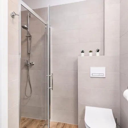 شقة فندقية Podczele Seashore & Jacuzzi With Parking By Renters