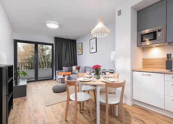 Podczele Seashore & Jacuzzi With Parking By Renters