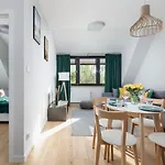 Podczele Seashore & Jacuzzi With Parking By Renters