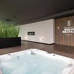 Apart-hotel Podczele Seashore & Jacuzzi With Parking By Renters Kołobrzeg