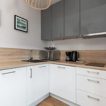 Apartahotel Podczele Seashore & Jacuzzi With Parking By Renters 3*