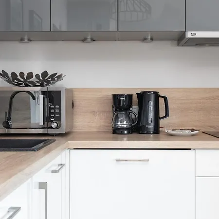 Podczele Seashore & Jacuzzi With Parking By Renters Apartahotel