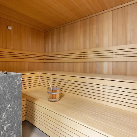 Podczele Seashore & Jacuzzi With Parking By Renters Apartahotel 3*