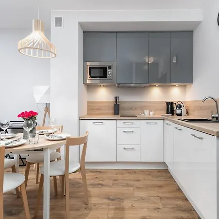 Apartahotel Podczele Seashore & Jacuzzi With Parking By Renters