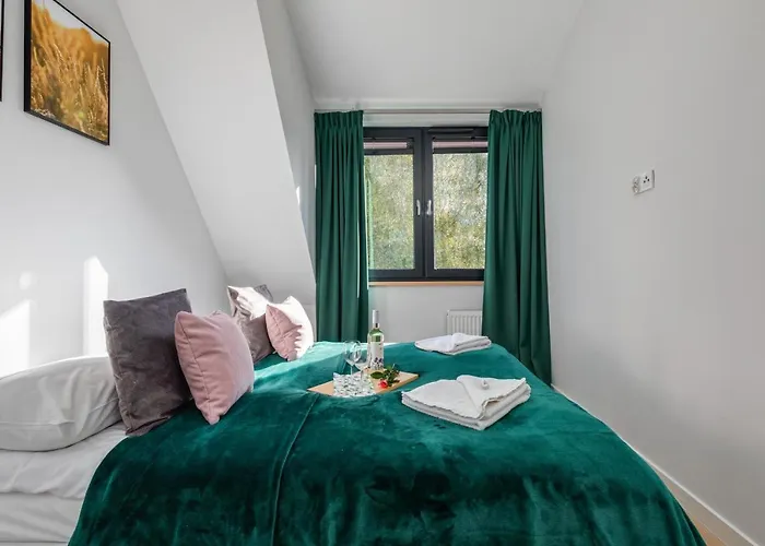 Podczele Seashore & Jacuzzi With Parking By Renters Lejlighedshotel