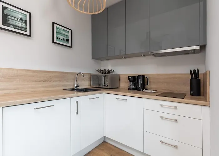 Apartahotel Podczele Seashore & Jacuzzi With Parking By Renters 3*