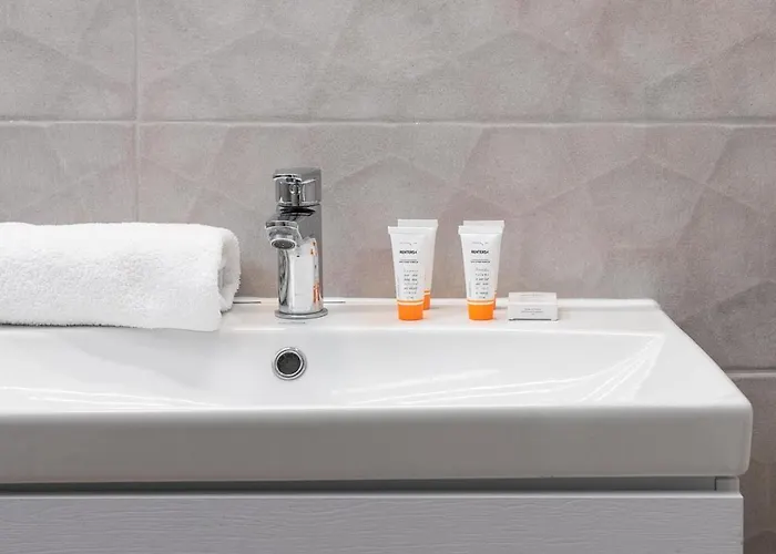 Podczele Seashore & Jacuzzi With Parking By Renters Apartahotel